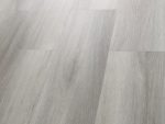 Виниловый ламинат Quartzwood Dub Broadway.