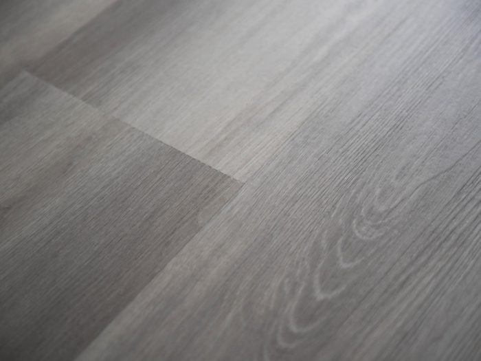Виниловый ламинат Quartzwood Dub Broadway.