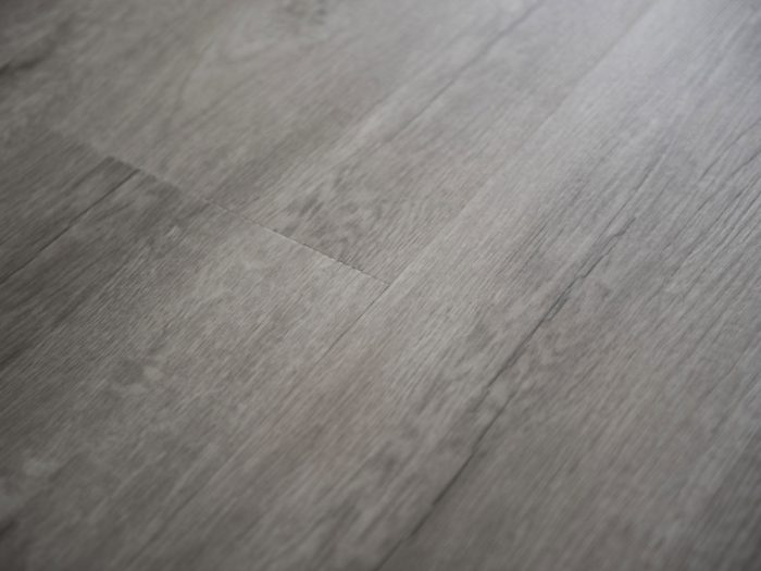 Виниловый ламинат Quartzwood Dub Madison.
