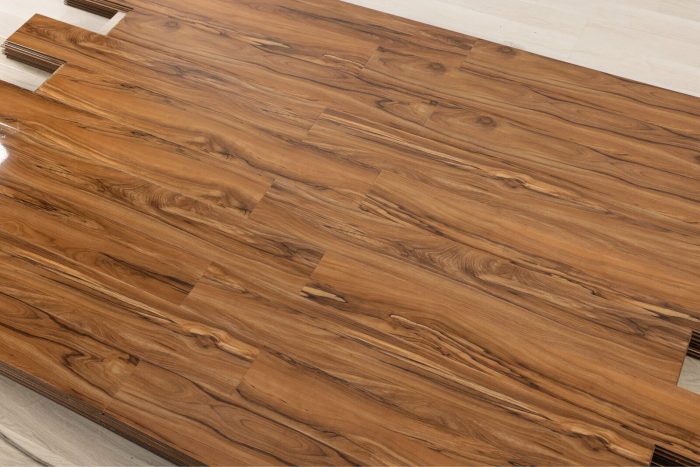 High Glossy Laminate Flooring 12mm Class 33 - 11910