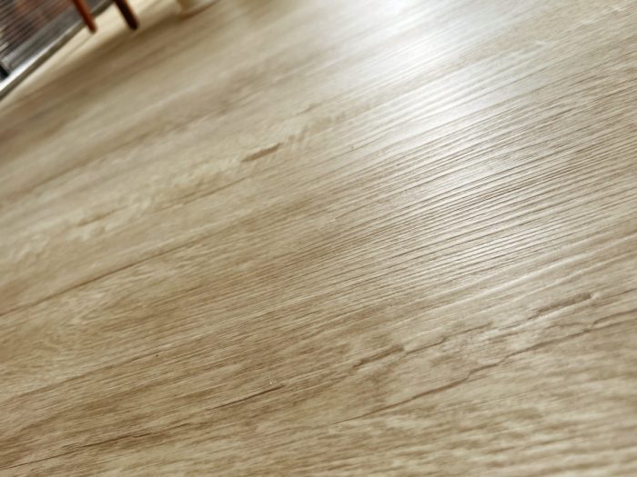Виниловый ламинат Quartzwood Dub Chelsea.