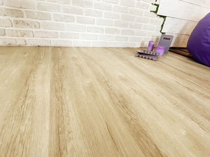 Виниловый ламинат Quartzwood Dub Chelsi Q-10.
