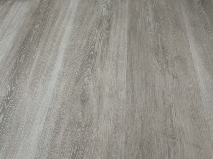 Виниловый ламинат Quartzwood Dub Queens.