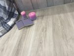 Виниловый ламинат Quartzwood Dub Queen.