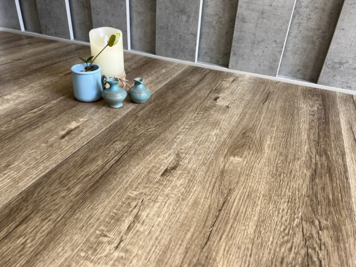 Виниловый ламинат Дуб Кросби Quartzwood.