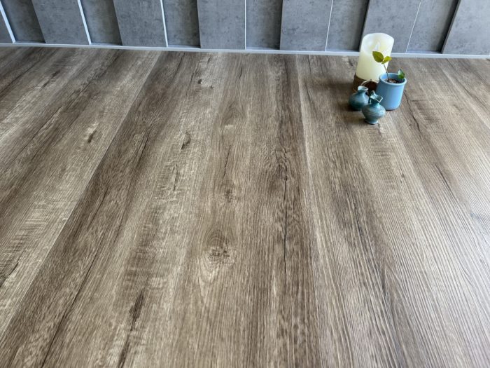 Виниловый ламинат Quartzwood Oak Crosby.