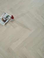 Ламинат 512 Дуб Лондон - долговечное покрытие для вашего пола.