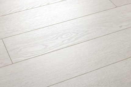 Ламинат Mostflooring Natural Метони 202 - дубовый рисунок.