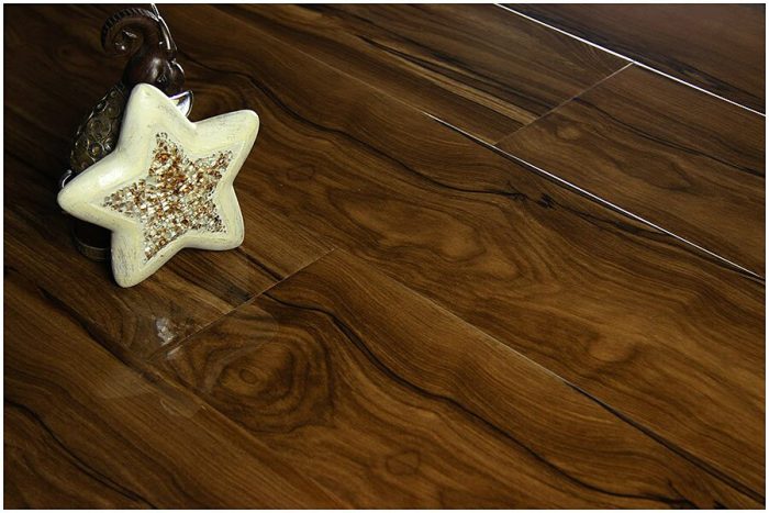 High Glossy Laminate Flooring - 11910