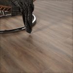 Кварцевый винил Alta Step Perfecto в дубовом коричневом цвете.