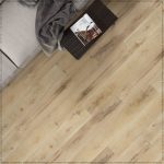 Виниловая плитка с текстурой дуба