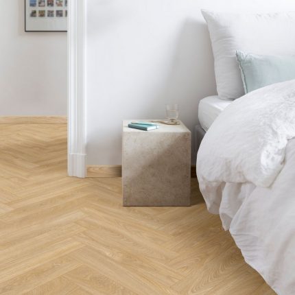 Ламинат LAUREL OAK 51282 Moduleo Lay Red Herringbone.