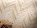 Виниловая плитка Дуб Хэмптон-Корт FineFloor Craft.