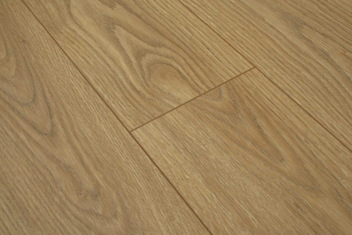 Дуб Элегант 33 класс, 8 мм.