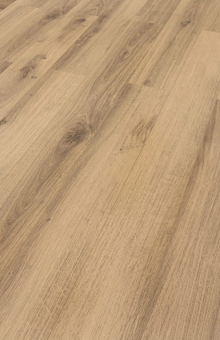 Ламинат AlixFloor Natural Line Дуб античный темный ALX829 - стильный дизайнерский пол.