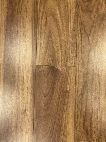 Alpendorf Elegante Laminate Flooring - Amaretto 8mm Class 34