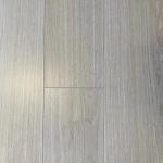 Ламинат Swiss Krono Ecologik 2873 Дуб Вейвлесс Белый - деревянный пол.