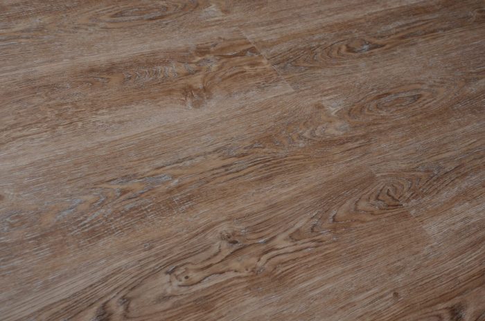 SPC ламинат EvoFloor Optima Click Bronze Oak Дуб Бронза - ламинатный пол
