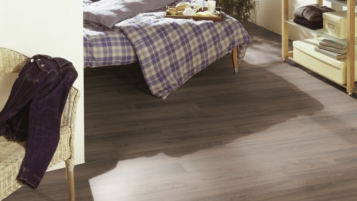 Ламинат Kronotex Dynamic Plus D4757 Орех Палаццо 32 класс, 8 мм. - Изысканный ореховый оттенок