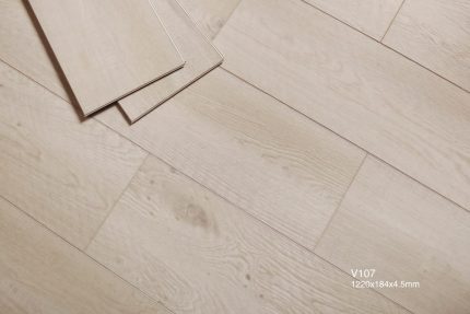 Ламинат Betta Villa V107 - Дуб Малье.