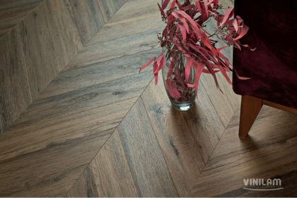 Vinilam Parquet Chevron Лувр I107516 43 класс 2.5 мм.